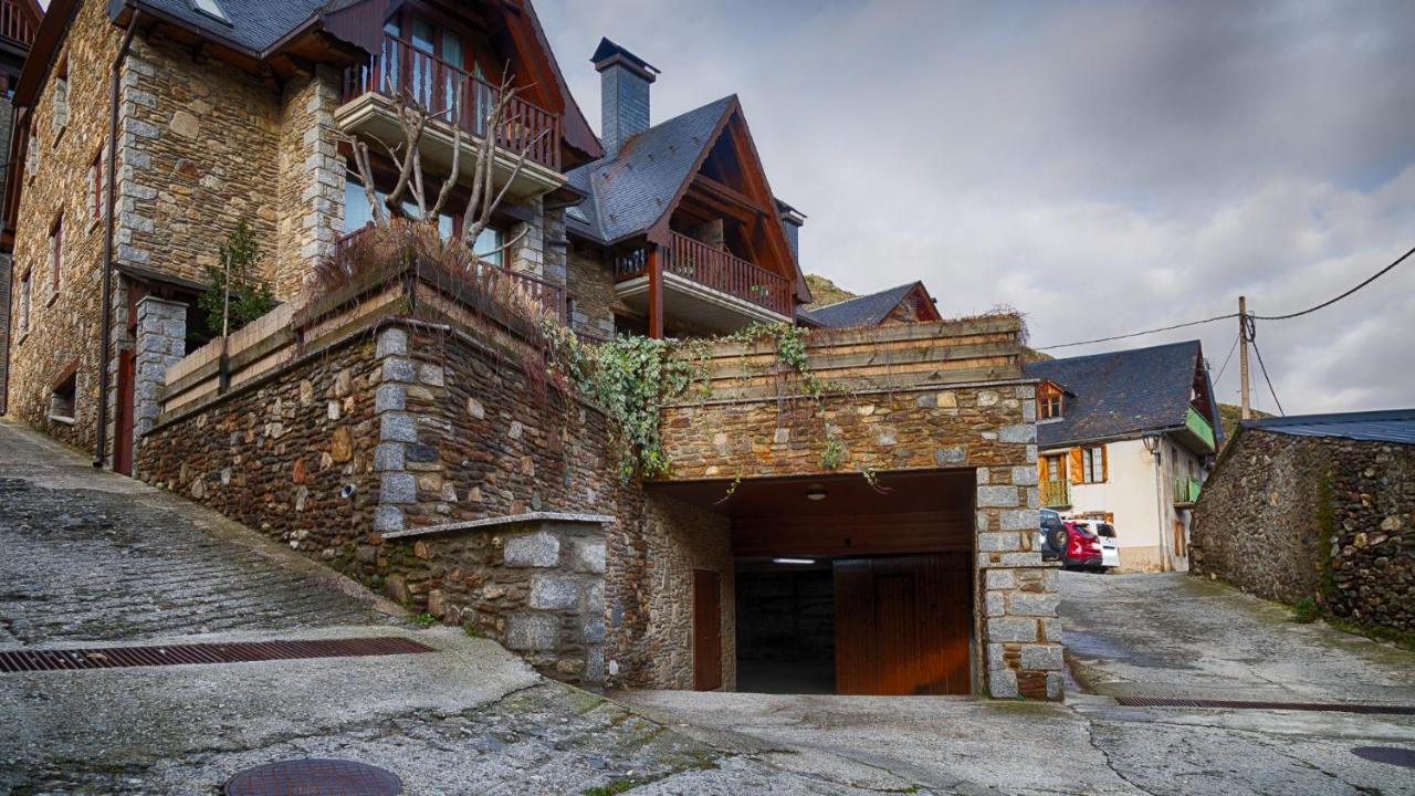 Villa Plaus Bossòst Esterno foto