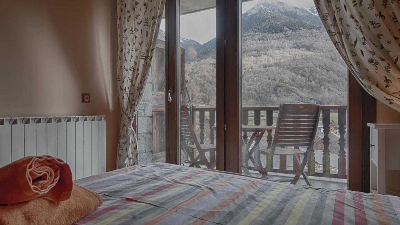 Villa Plaus Bossòst Esterno foto